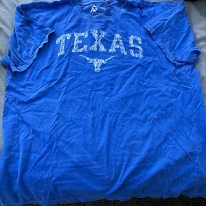 Texas Longhorns tshirt leaves pattern in letters